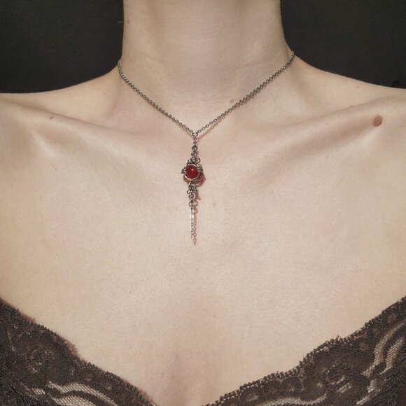 Vintage classic victorian gothic vampire red and silver rosary necklace - Picture 2 of 8